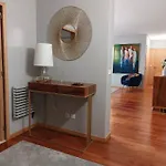 Apartment En Face De La