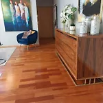 Apartamento En Face De La *