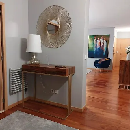 Apartment En Face De La