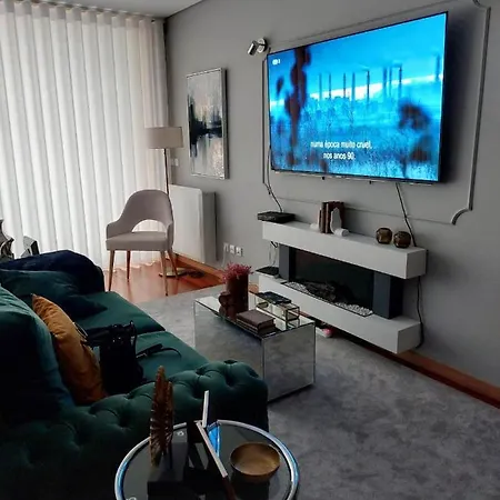 Apartment En Face De La