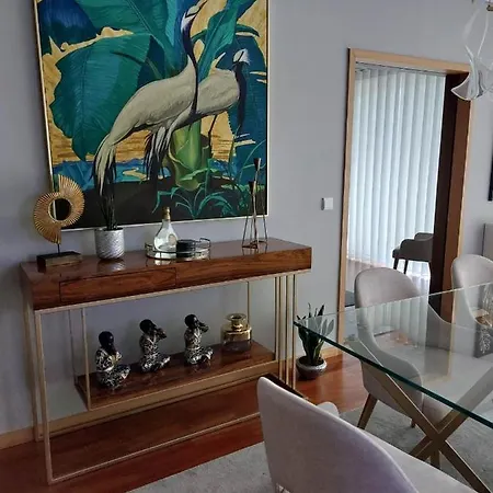 En Face De La Apartment