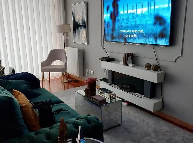 Apartment En Face De La