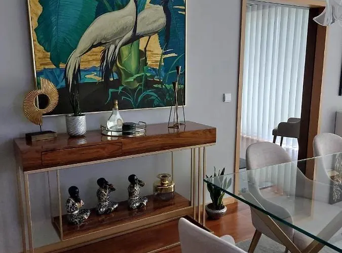 En Face De La Apartment