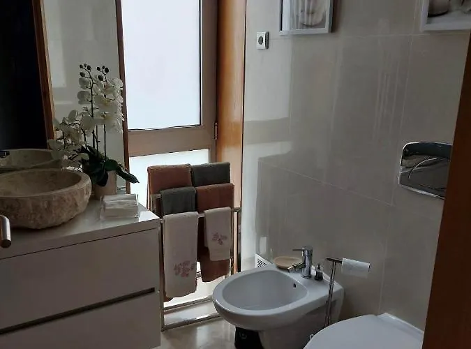 En Face De La 아파트 *