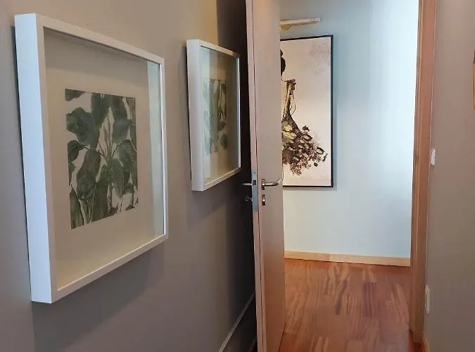 En Face De La 아파트