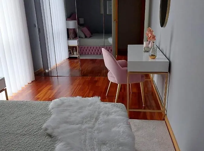 En Face De La Apartment Azurara