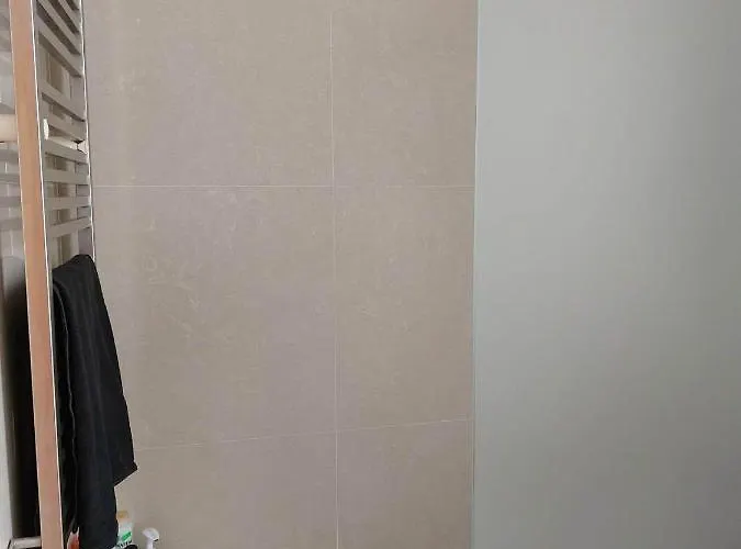 En Face De La 아파트